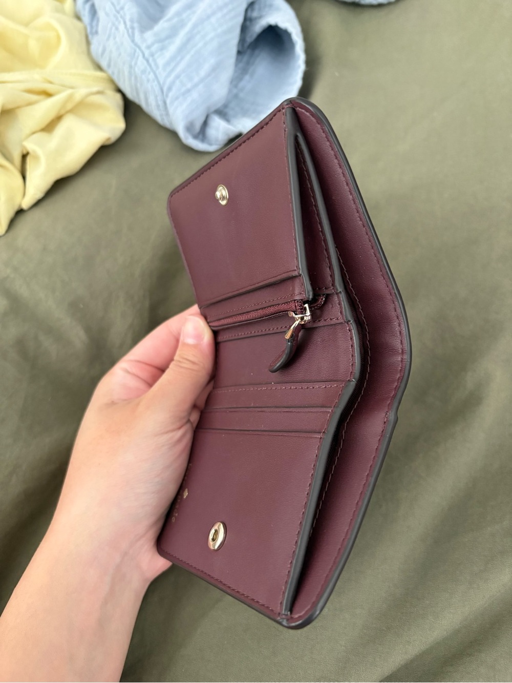 Kate Spade Wallet - Picture 3 of 4